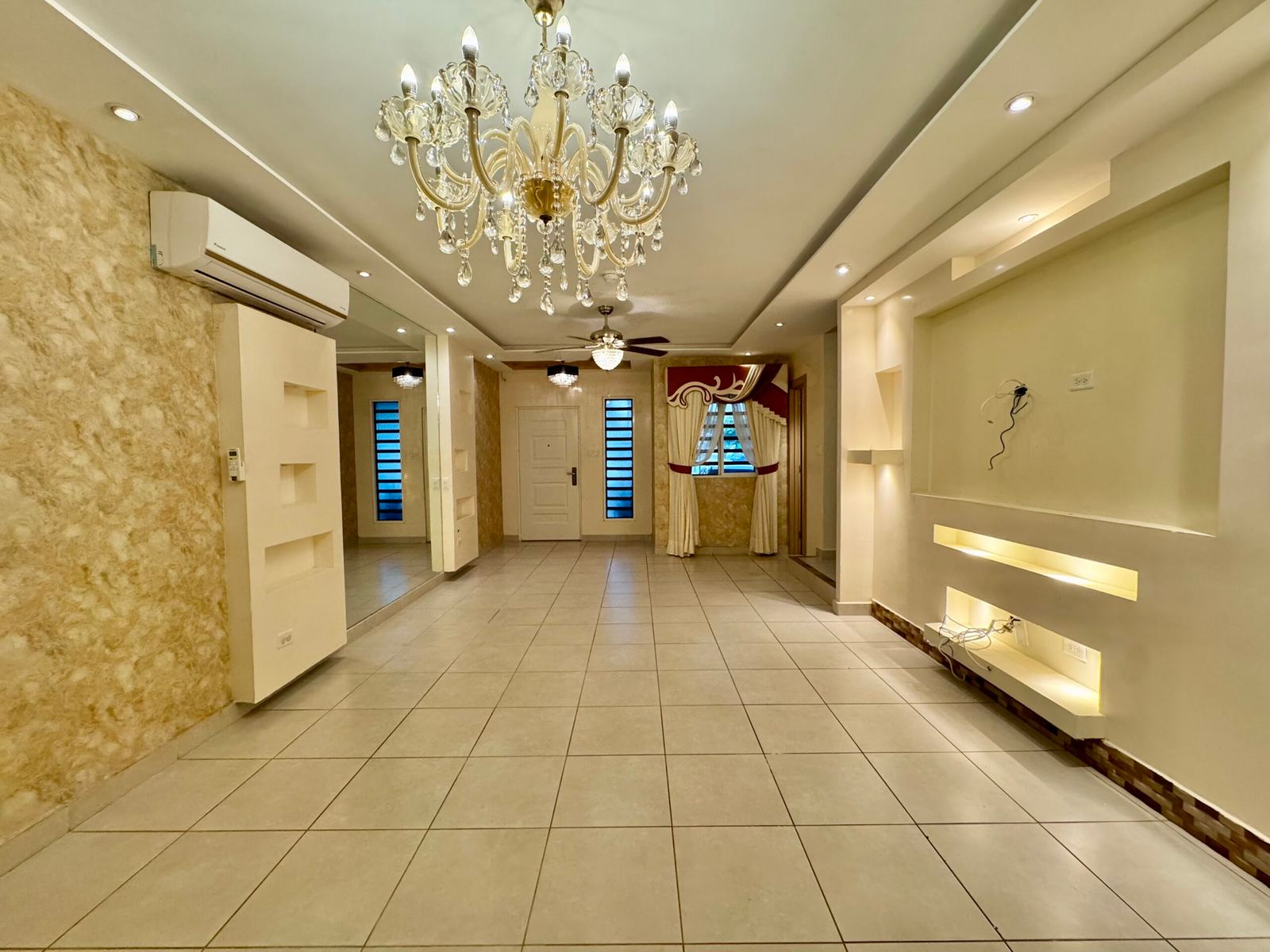 Alquiler Casa PH. Aventura Sólo línea blanca
