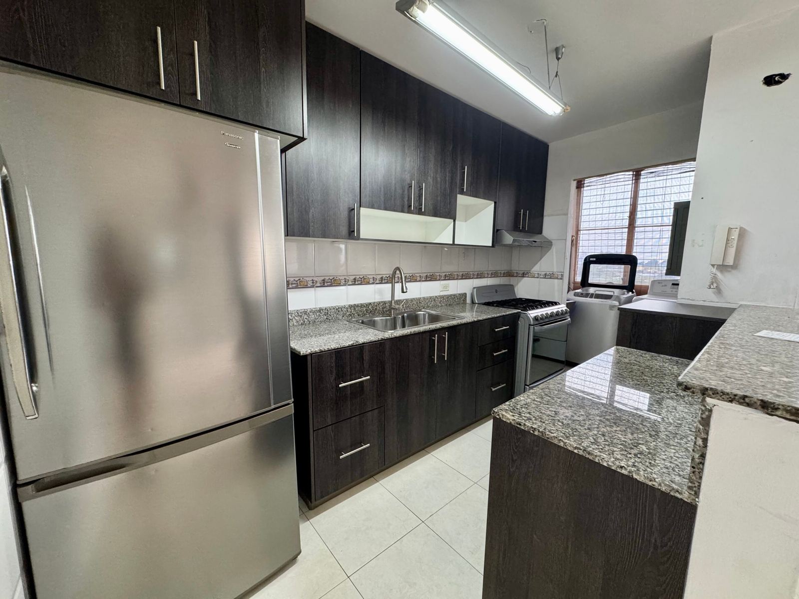 Venta Apto. PH Colonial Bethania (negociable)